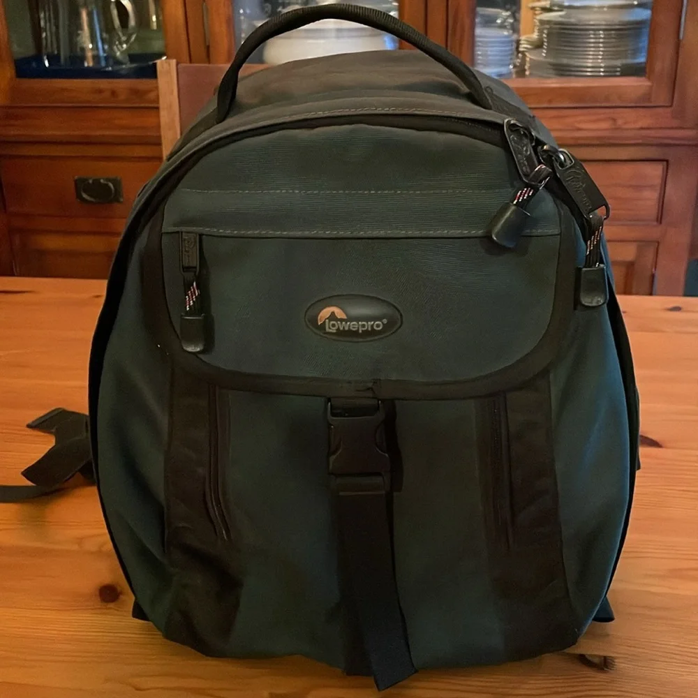 Lowepro Micro Trekker 200 Backpack for Camera and Photography Equipment
